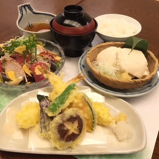 上野でおすすめの美味しい豆腐料理 湯葉料理をご紹介 食べログ