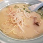 中華菜家 黄河 - とんこつラーメン