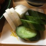 とんかつ春 - 実はこのお新香、女将さんがこだわって常に手作りかつ多めに出してくれていたと今頃知った閉店17日前。手作りは知ってたけど量もあえて多めにしていたとは。