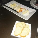 Bar＆Lounge MAJESTIC - チーズいろいろ♪