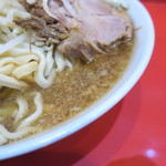 ラーメン二郎 - スープ