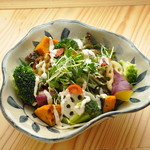 ・Grilled colorful vegetable salad