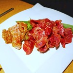  肉匠迎賓館 - 牛のﾌｫｱｸﾞﾗ、和牛切り落とし（大盛り）