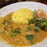 SPICY CURRY 魯珈 - ディル爽やかに薫る。秋鮭と舞茸のカレー