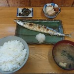 Koryouri Kinuya - さんま焼定食