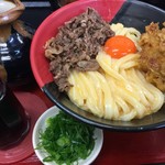 極楽うどん TKU - 肉釜玉うどん（￥970）