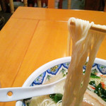 中国ラーメン揚州商人 - 細麺（柳麺）を選択。