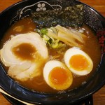 金澤濃厚豚骨ラーメン 神仙 - 