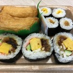 セブンイレブン - (料理)助六寿司②