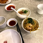 Zhonghua Gourmet Restaurant - 