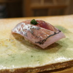 東麻布 天本 - 関空密漁のアジ