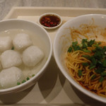 Li Xin Teochew Fish Ball Noodles - 