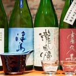 Namikidoori Hyou Tan - 厳選日本酒-日本食に合う純米酒を中心に揃えております。