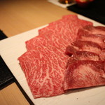 焼肉 強小亭 - ランプ