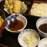 夢庵 - こだわり玉子と銘柄鶏の親子丼膳