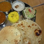 インド料理専門店 クシュクシュ - 2018　9/14　ラムさんのおうちタリーセット　ローティ
