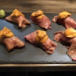 Pasutan - 肉寿司  タン  イチボ モモ  トッピング雲丹  2巻ずつ 4,080円（税抜）