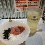 ハムカツ神社 - まぐろブツ刺 350円