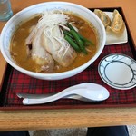 Tenzan - チャーシュー坦々麺と餃子3個