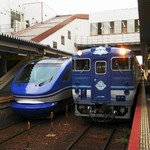 観光列車 あめつち  - 倉吉駅