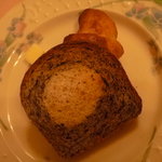トロアヴァーグ - 胡麻のパンとアニスのパン