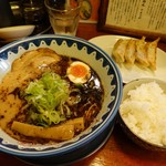 はまゐば - くろはまラーメンの餃子ランチ