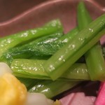 新料理 都留野 - 漬物　ズームアップ