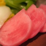 新料理 都留野 - 漬物　ズームアップ