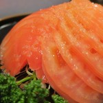 新料理 都留野 - トマトサラダ　ズームアップ