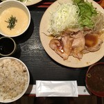 泰山 - 黒豚ロース生姜焼定食 \1,000