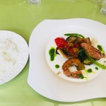 Sachi Ya - ランチにはライスが付いてきます