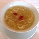 中国料理 桃花林 - 冬瓜とクコの実入りふかひれスープ