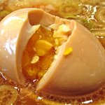 拉麺 汁力 - 『味玉支那そば』の味玉。