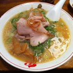 熟成細麺 宝屋 - トロ肉チャーシューメン（880円）