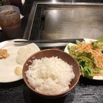 Sutekihausu Indhianzu - ご飯 サラダ 薬味 ドリンクバー
                        