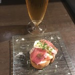 クロッキオ - イチジク マスカルポーネ・生ハムのブルスケッタ 2ヶ700円