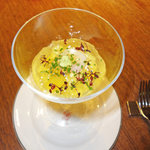 レゾナンス - 自家製豆腐の上に甘エビとウニ