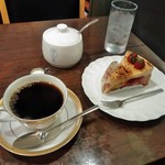 コーヒーと紅茶とケーキの店 カンタベリ カフェ - [料理] この日のケーキセット 全景♪ｗ