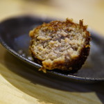 肉のヒマラヤ Teppan - メンチカツ中身
