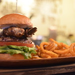 ヒッチ ハイカーズ バーガー スタンド - 