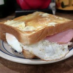 灯 - ハムエッグトースト