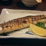 大衆酒場　ふくろ - 新秋刀魚。型はそれなりだがウマし！