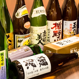 ビール・日本酒・焼酎・ワインなど充実の飲み放題メニュー