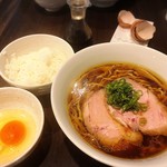 櫻井中華そば店 - 三大地鶏の中華そば、寿雀卵の卵かけご飯