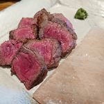 炭火割烹 蔓ききょう - 熟成近江牛もも