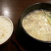 百済 - コムタンとごはん