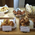 チアアップ - 特徴的なクロワッサン