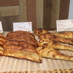 チアアップ - ボーンかなり迷いましたね