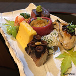 御料理 寺沢 - ｶｽﾃﾗ風の玉､柳蛸桜煮､たらの芽の霰揚げ､牡蠣みそ田楽､海胆