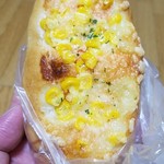 ココロノ ベーカリー - めんたいマヨコーン180円